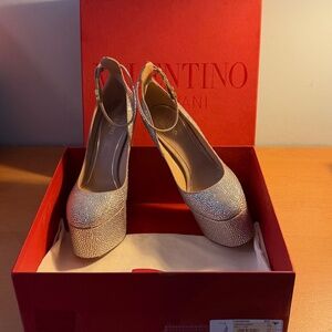 Valentino garavani VALENTINO GARAVANI TAN-GO PUMP WITH CRYSTALS 155MM